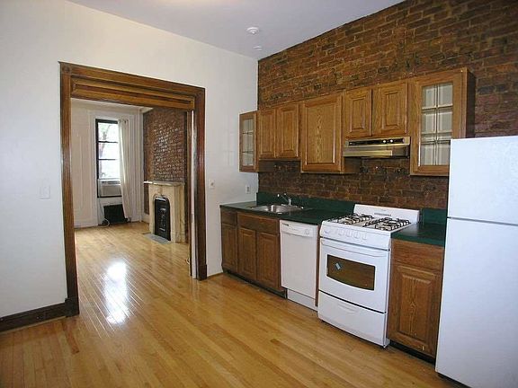 2nd image of 391A 12th St #1