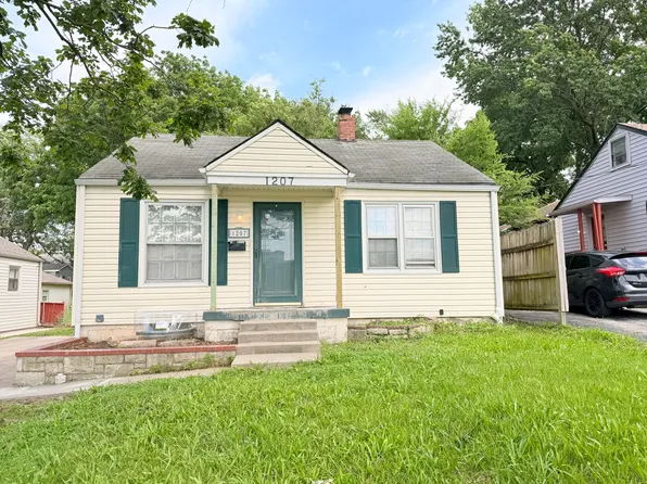 1207 N McCoy St, Independence, MO 64050