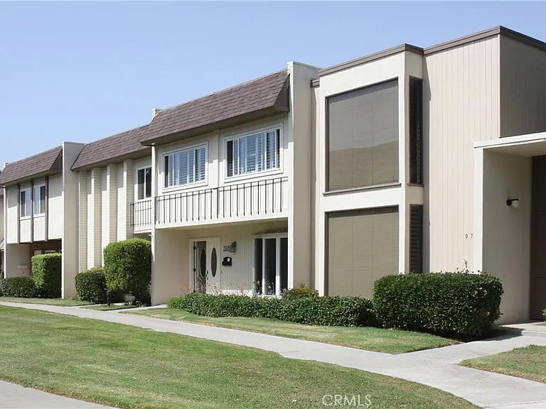9746 Monte Carlo Cir — Photo 4
