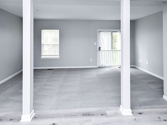 5th image of 9815 Berrywood Ct