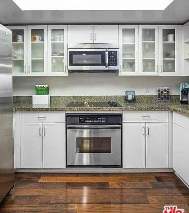 3rd image of 13700 Marina Pointe Dr Unit 810