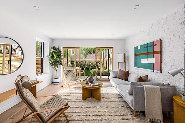 Sold by Douglas Elliman | media 22