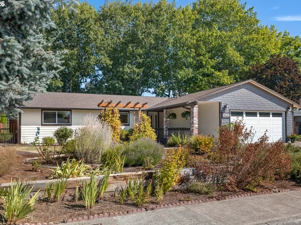 1546 SE 52nd Ave, Hillsboro, OR 97123
