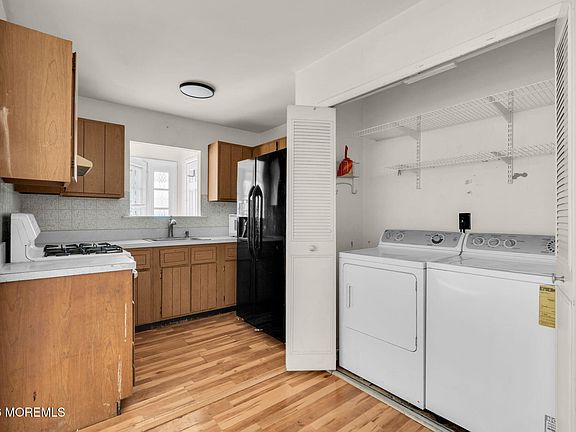 4th image of 95 Larkspur Court