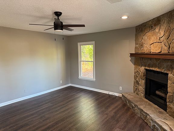 2nd image of 3009 Dale Ct APT B