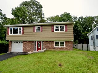 361 Dupont Ave, Hopatcong, NJ 07843