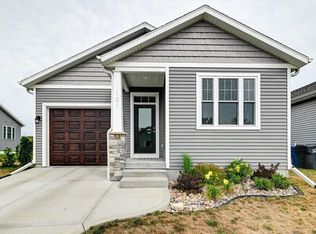 101 Woods Ln, Columbus, WI 53925