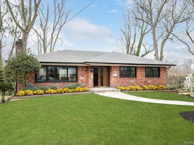 5 University Place, Great Neck, NY, 11020