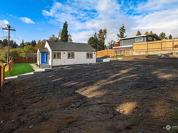 3rd image of 20638 13th Avenue S