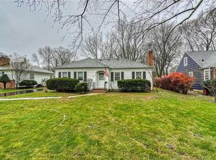 45 Carverdale Dr, Rochester, NY 14618
