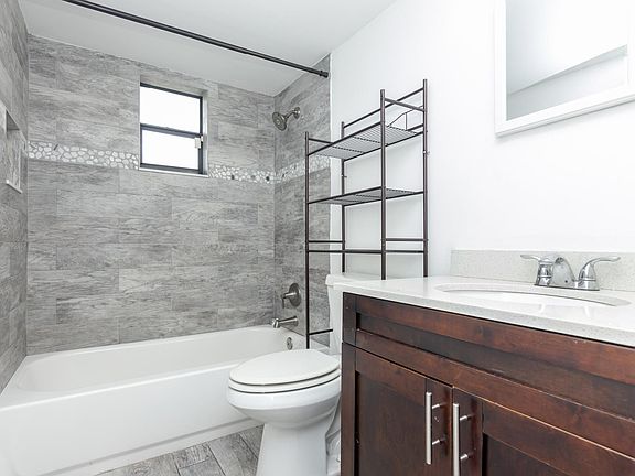 4th image of 1290 NE 119th St APT 1A