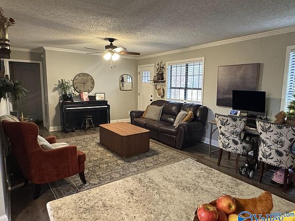 3rd image of 91 Gurley Cir