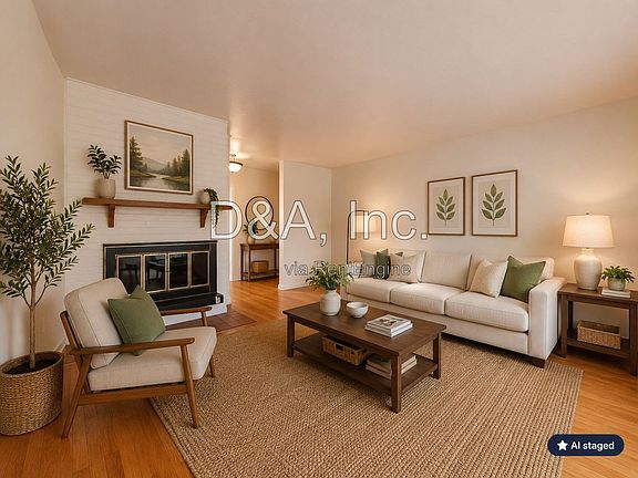 4th image of 3725 SW Hilltop Dr