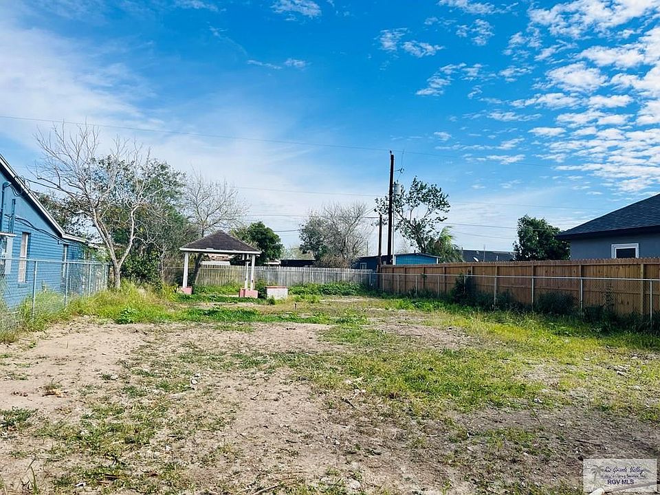 2nd image of 1309 Alamo St #3