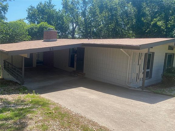 3rd image of 53 Lancaster Dr