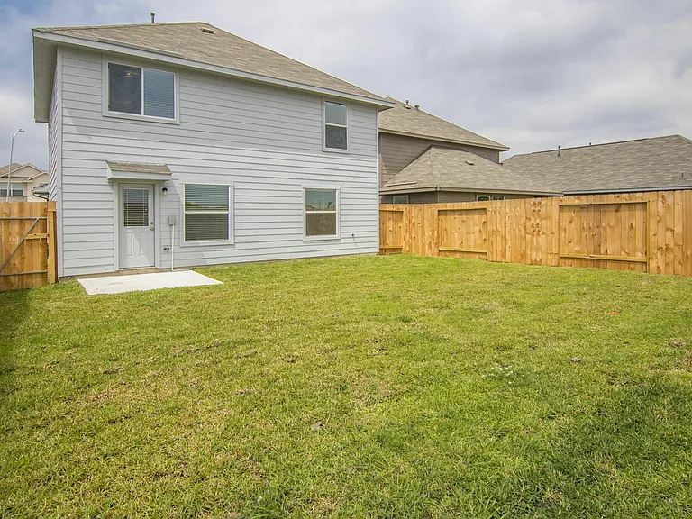 5710 Plantation Forest Dr — Photo 13