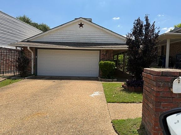 3rd image of 2936 Savannah Ct