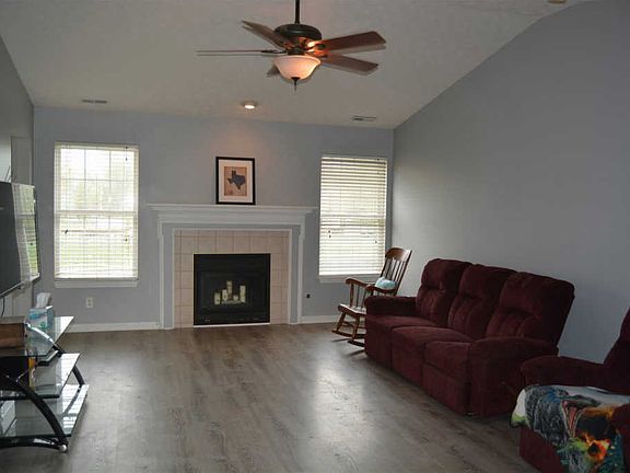 2nd image of 3433 Dellwood Ct