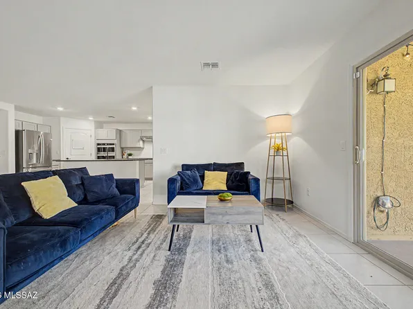 8985 E Linderbrook Dr, Tucson, AZ 85730