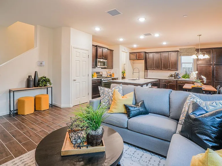 6319 E Riesling Dr — Photo 4