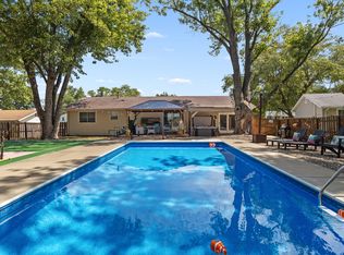 8 Oakridge West Dr, Saint Peters, MO 63376