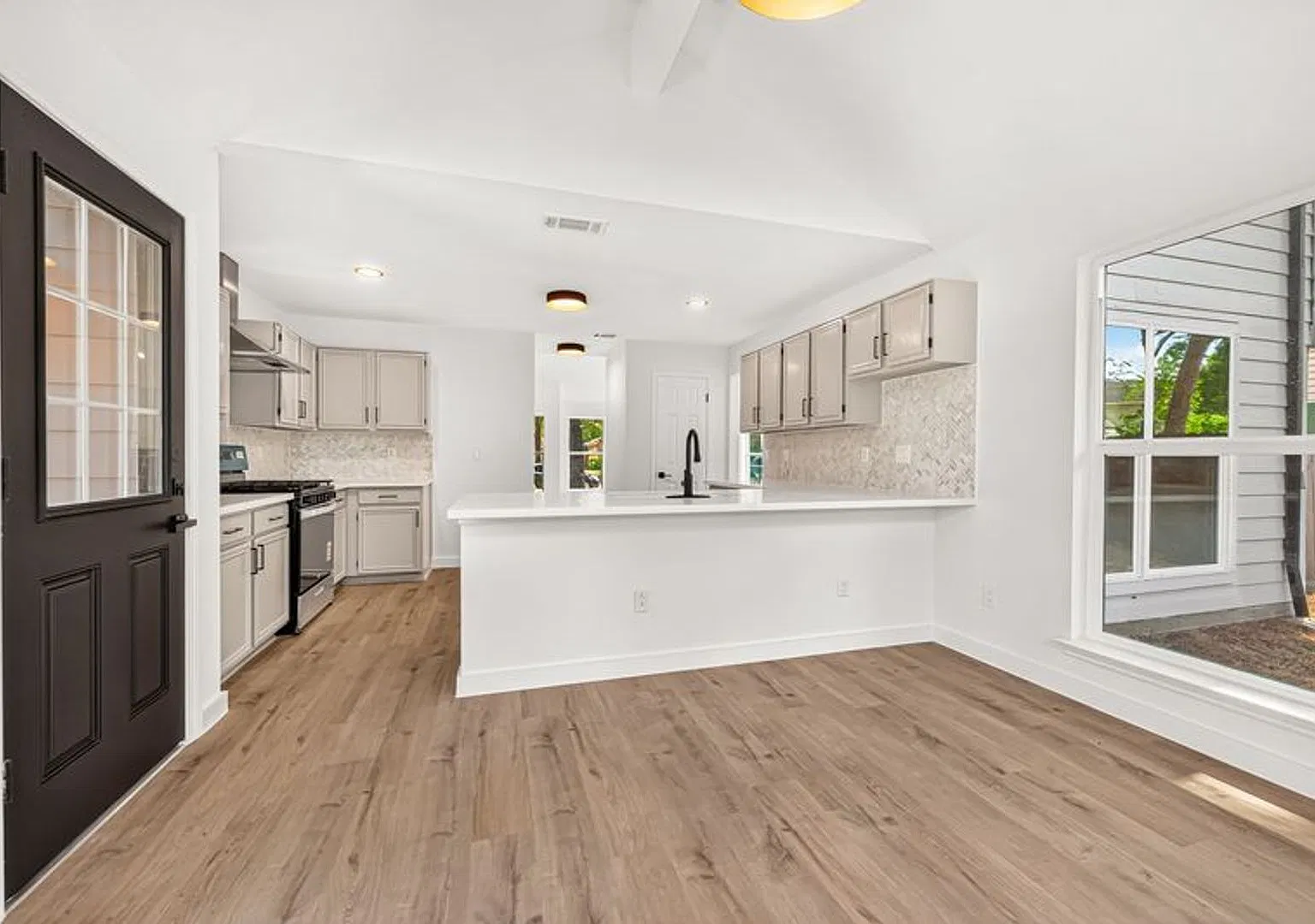 Amazing Opportunity - Newly Renovated 3 BR Gem! — Photo 2