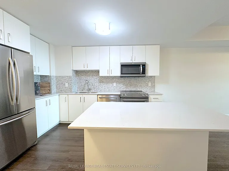 2333 Taunton Rd #101 — Photo 3