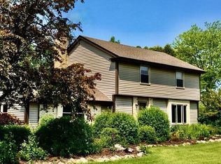 W184N8293 Tours DRIVE, Menomonee Falls, WI 53051