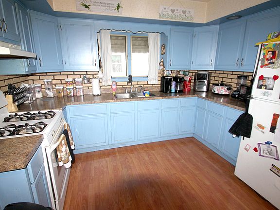 4th image of 1127 21st Ave