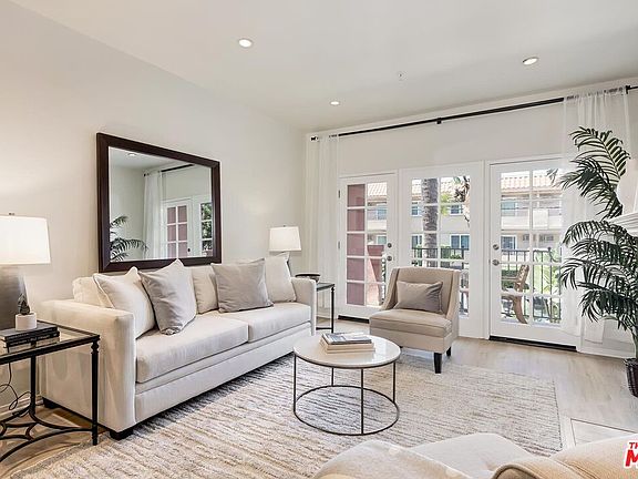 5th image of 1522 S Saltair Ave APT 107