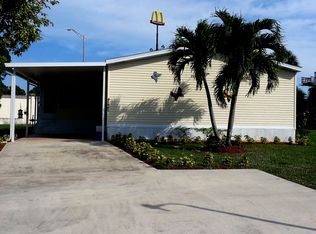 4221 72nd St N, Riviera Beach, FL 33404