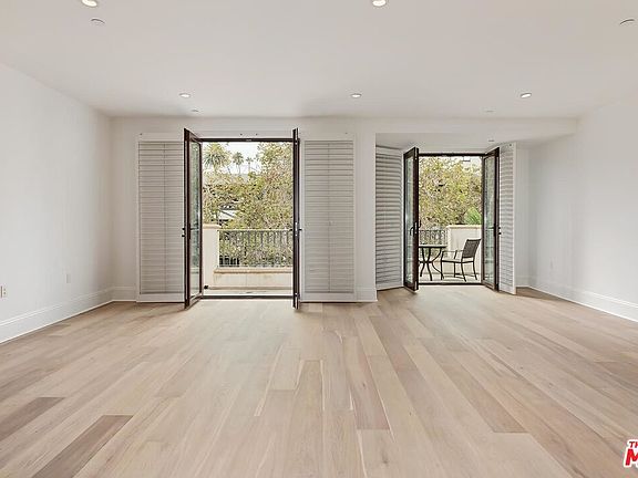 4th image of 140 S Oakhurst Dr #302