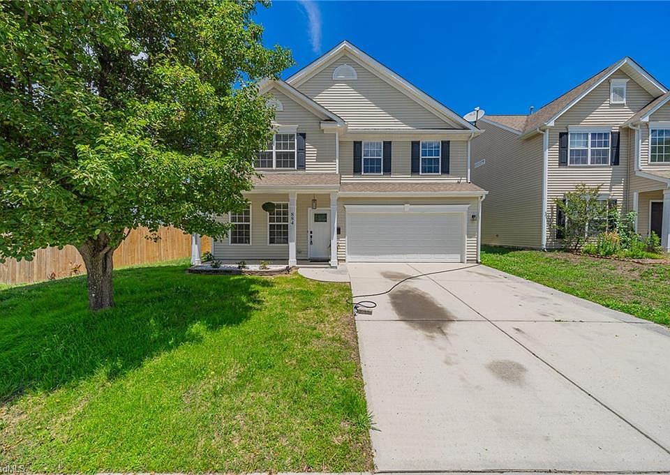 1st image of 884 Jennifer Ln