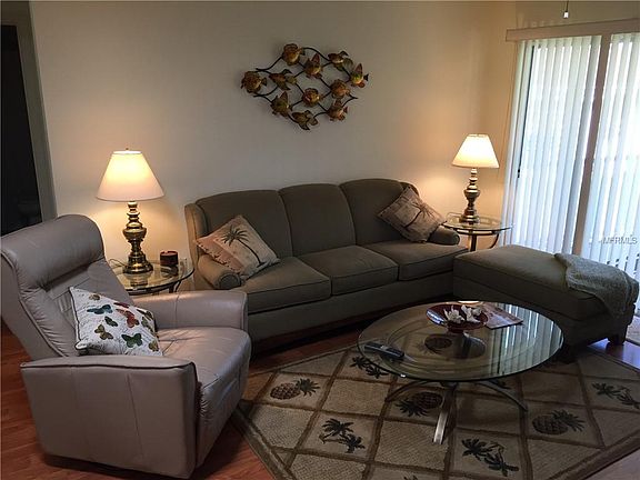 4th image of 293 Lodge Pl