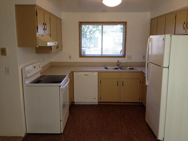 2nd image of 707 55th Pl