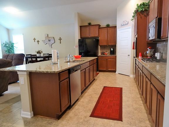 4th image of 1107 Belt Rose Ct