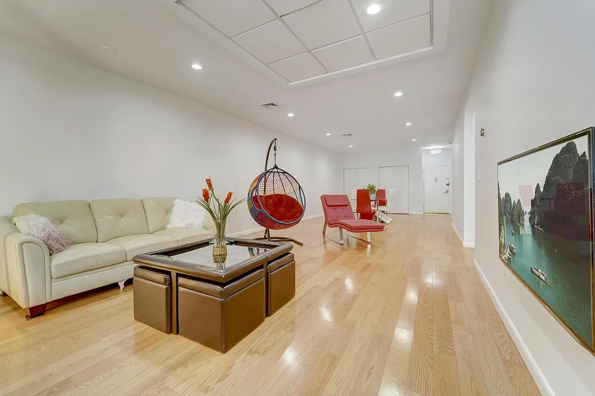 Building Photo - 75 Liberty Ave #D30