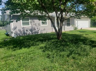 2106 Elm St, Saint Charles, MO 63301