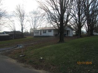 130 Atkins Ln, Madisonville, TN 37354