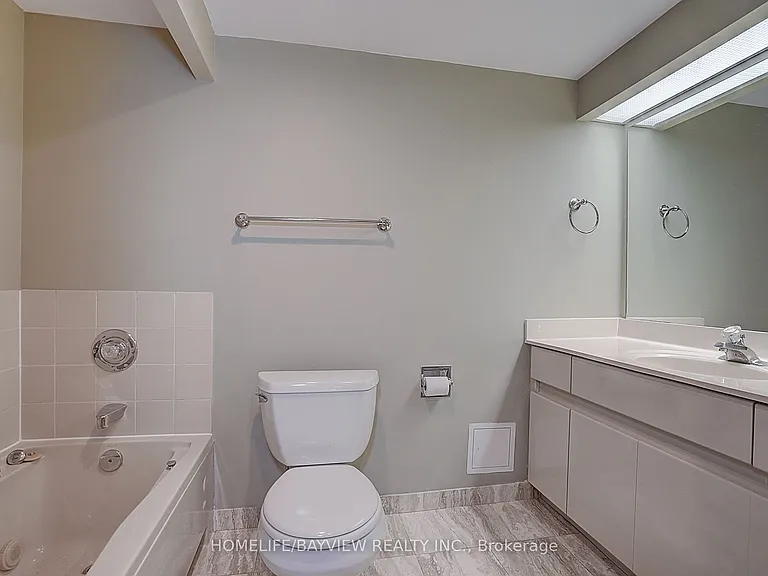 99 Harbour Sq #3108 — Photo 28
