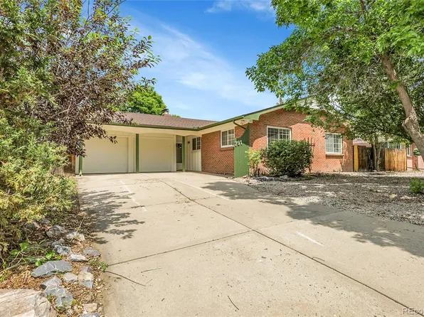 797 W Briarwood Avenue, Littleton, CO 80120