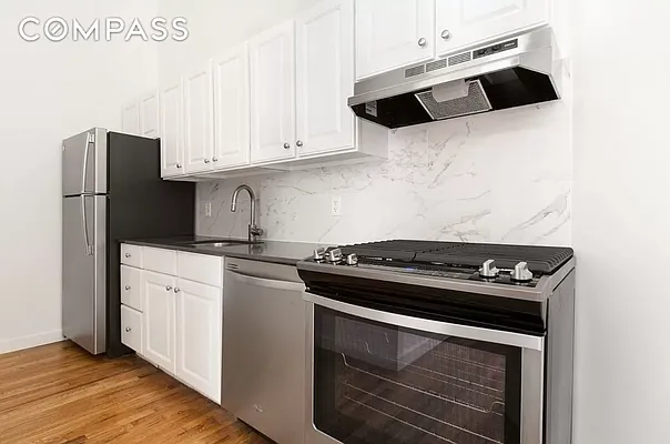 Rented by Compass | media 9