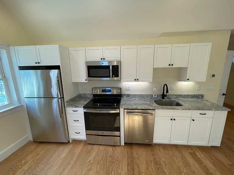 88 Wallingford Rd. — Photo 6