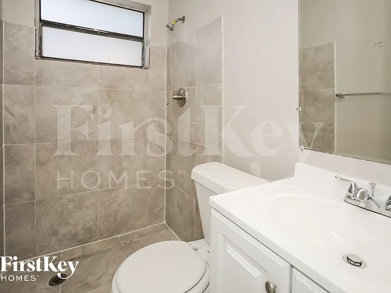 3751 NW 170th St — Photo 16