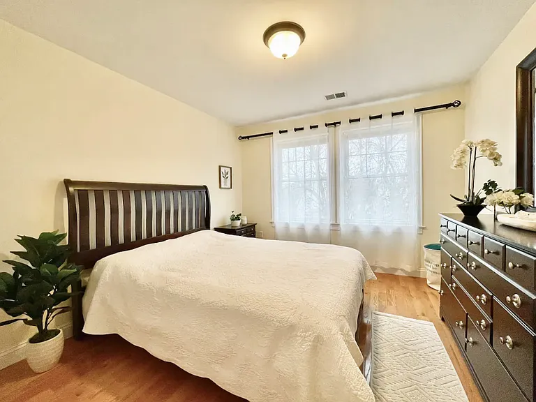 3 Germain Ave #2 — Photo 17