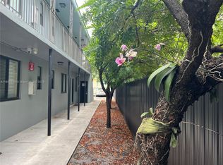 421 SW 6th St APT 4, Miami, FL 33130