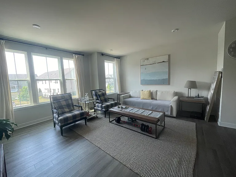 153 Torrey Dr — Photo 16