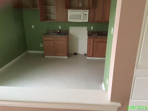 3rd image of 647 Rosemary Dr