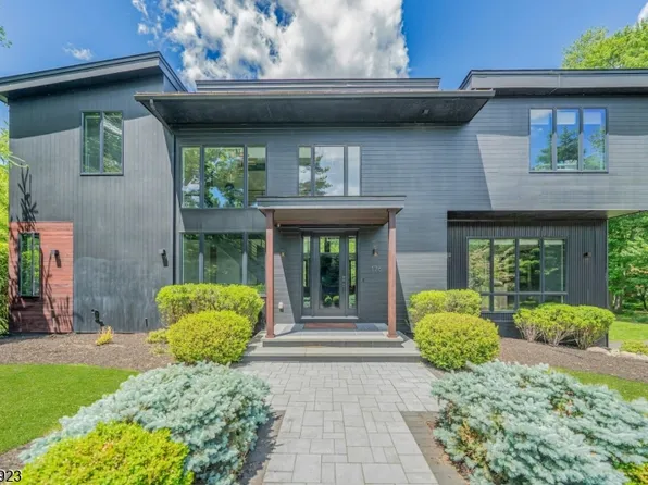 176 Edson Ter, Franklin Lakes Boro, NJ 07417
