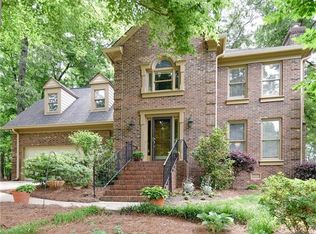 305 Demaree Ln, Matthews, NC 28105